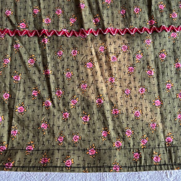 Hand Made Green & Pink Sprig Print Floral Cotton Full Folk Dance Skirt - Picture 9 of 12